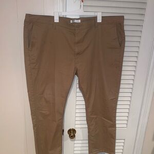 Signature by Levi Strauss Men's Khaki Chinos